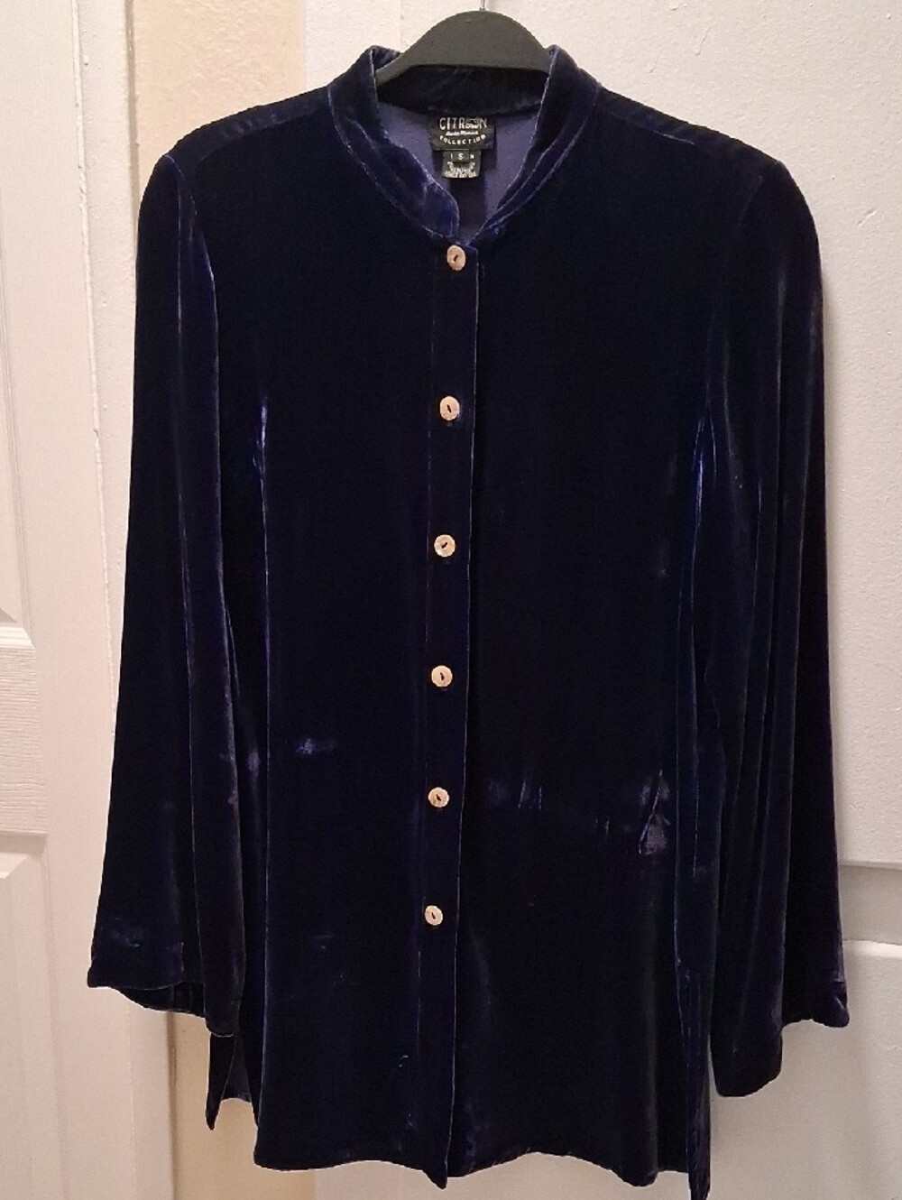 Citron Velvet Button-Front Robe Jacket in Navy - Picture 2 of 5